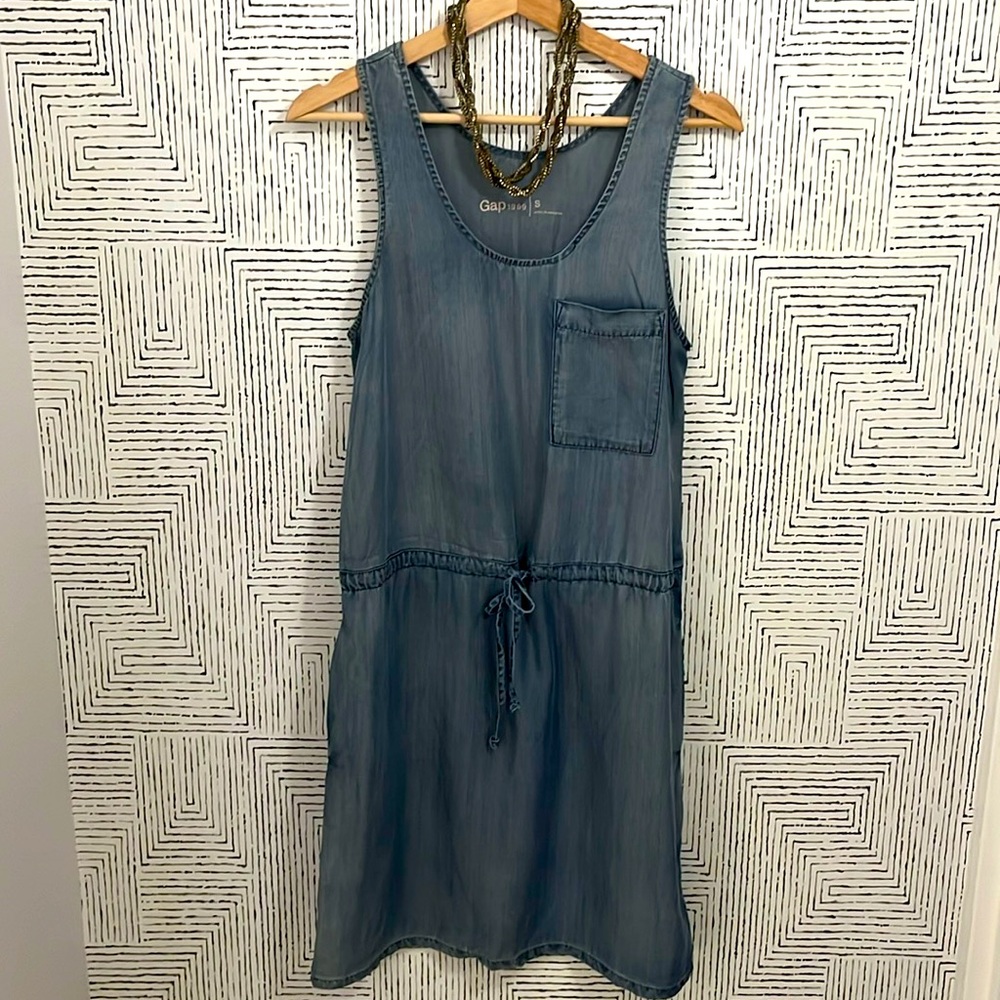 Chambray tank dress w pockets!
